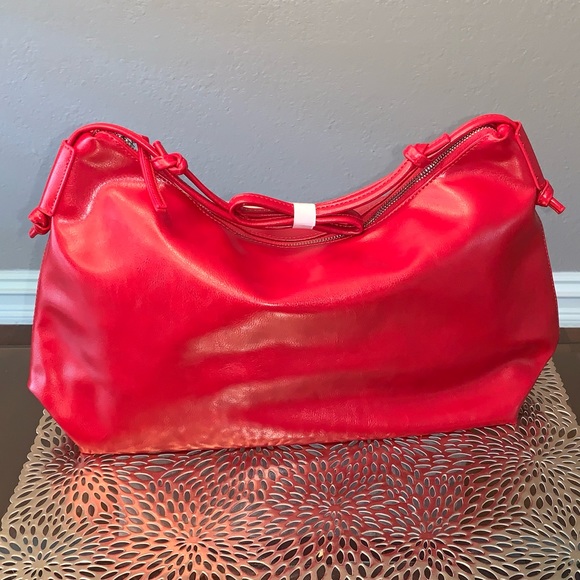 RED. PU leather knit shoulder strap hobo bag. - Picture 2 of 3